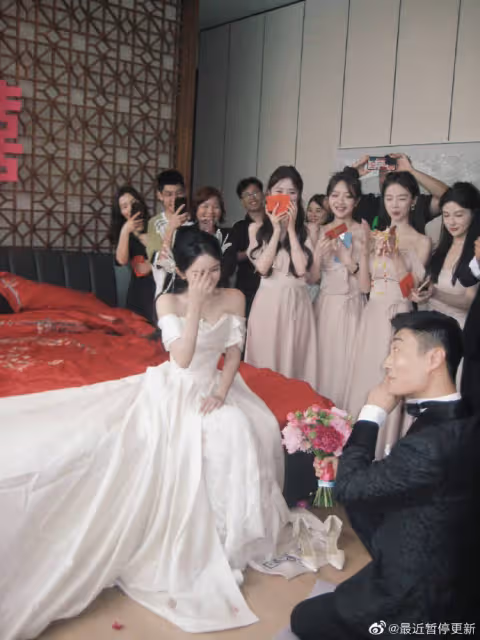 網紅林珊珊再婚嫁導演,1歲女兒登台送婚戒,與大白婚姻7年無所出