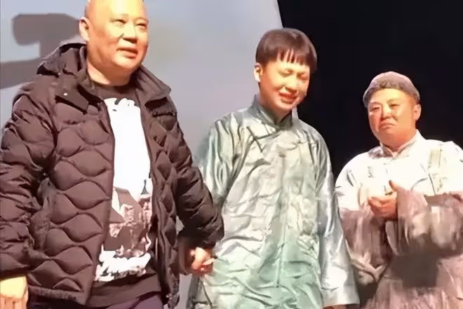 遠離郭德綱,避嫌德雲社,「清醒」面具下的郭麒麟有多苦
