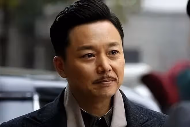 演員劉奕君:帶著兒子再婚,中年得女後,與兒子一起將她寵成公主