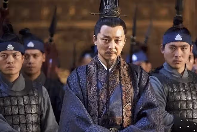 演員劉奕君:帶著兒子再婚,中年得女後,與兒子一起將她寵成公主