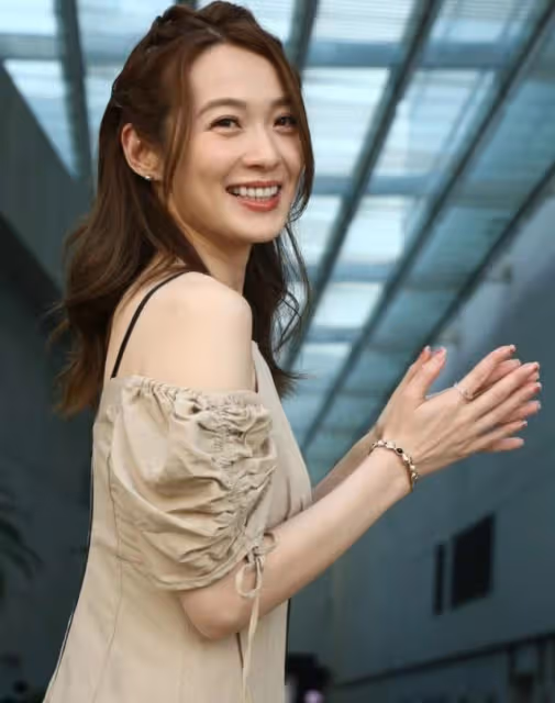 堅持底線!港女星自曝曾被出價邀做「女友」,拒絕潛規則只靠自己