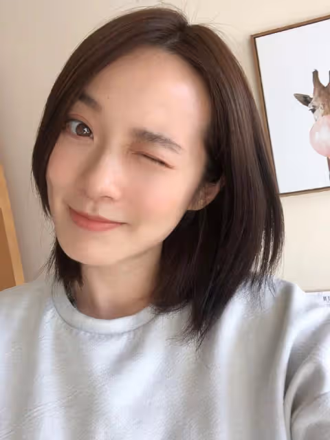 堅持底線!港女星自曝曾被出價邀做「女友」,拒絕潛規則只靠自己