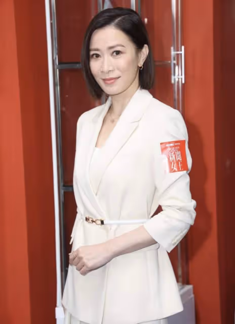 眾星為TVB視後慶生,有人喝到滿臉通紅,有人露事業線險走光