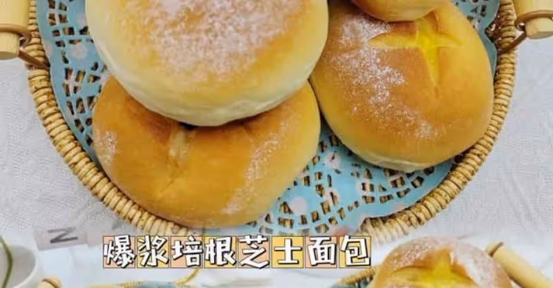 食譜：高比克T42爆漿培根芝士麵包~