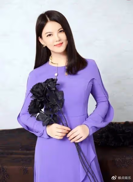 王詩齡再次瘋狂炫富!曬豪宅超12萬人點贊,奢華程度堪比王思聰