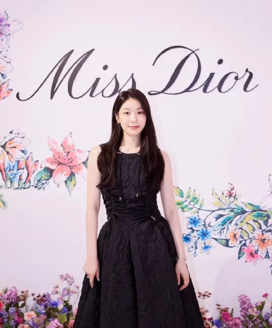 BLACKPINK智秀與花滑女王金允兒,照片順序,讓韓網友爭論不已
