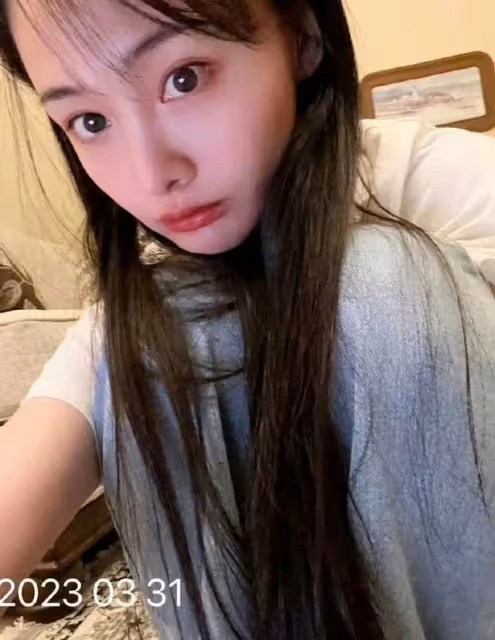 鄭爽最新近照曝光,狀態不佳身材發福,頭髮稀疏,體態如中年婦女