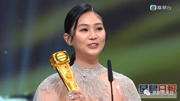 TVB力捧小花重現「芊芊」Look踩滑板！自爆背後有男人幫手練習：滿滿的愛