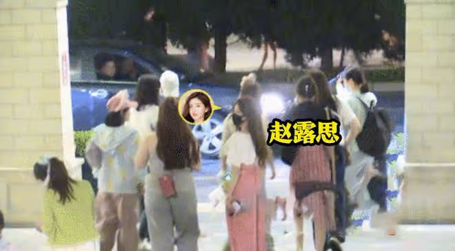 大瓜!趙露思劉宇寧疑同游迪士尼,約會細節被扒,戀情疑曝光