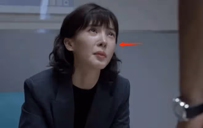 表面是精緻美人,實則是饅頭臉、歪鼻子,這些女星的臉太假了