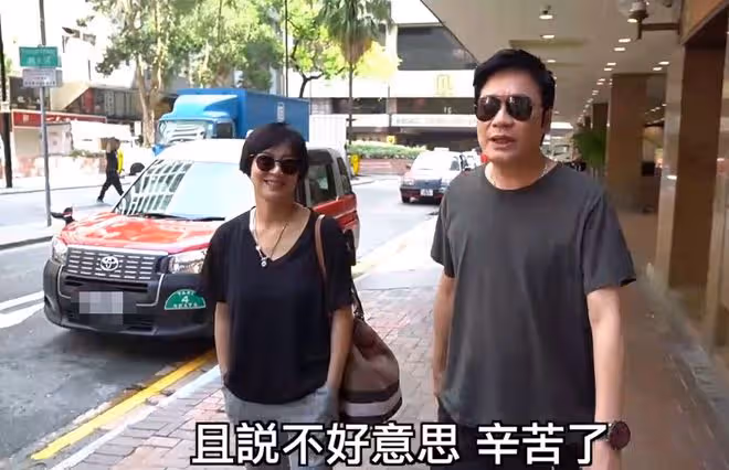 羅嘉良攜二婚妻子回港探親!跟前妻仍有聯繫,兒子近照曝光太像爸