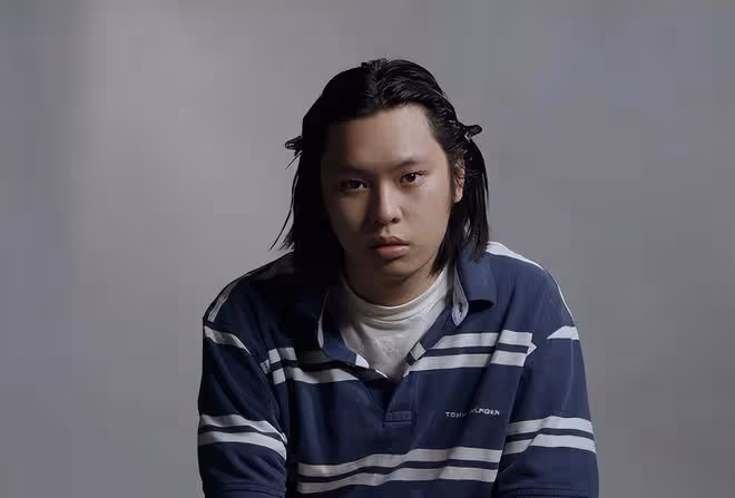 羅嘉良攜二婚妻子回港探親!跟前妻仍有聯繫,兒子近照曝光太像爸