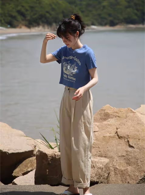 鉛筆褲不時興了,今年流行這4條褲子,顯瘦洋氣,穿多久都不過時