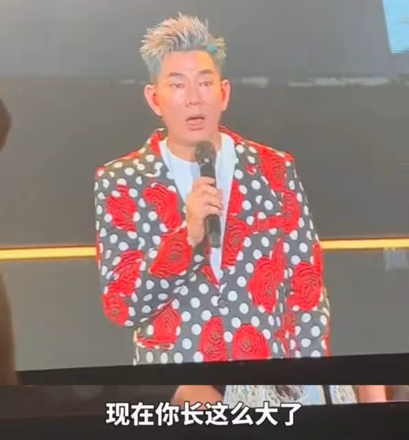 22年前被任賢齊救過的女孩長大了!現身演唱會也太催淚了!