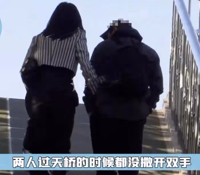 大鵬新婚妻子疑曝光,女方牽手大鵬露正臉稍顯老,曾被曝已有兒子