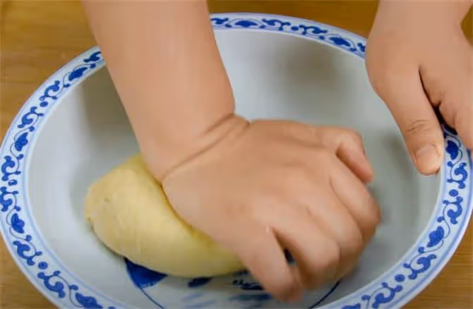 自從學會麵包這種做法,不用烤箱不用電飯煲,香甜拉絲,零失敗