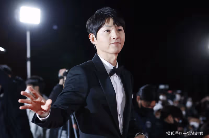 宋仲基想與梁朝偉合作 零片酬出演電影 全英文接受中國媒體採訪