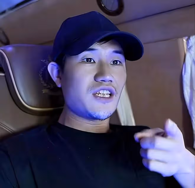 嘎子:下鄉助農直播,要坐頭等艙機場拉橫幅歡迎,網友說鋪張浪費