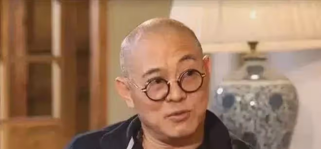 李連杰：身體狀況令人擔憂，低調到內地代言遊戲，長相發生大變化