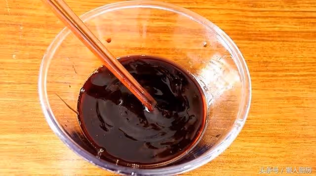 好吃的叉燒肉這樣做,嫩而不柴,做法簡單易懂,想吃隨時可以做!