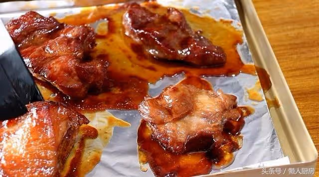 好吃的叉燒肉這樣做,嫩而不柴,做法簡單易懂,想吃隨時可以做!