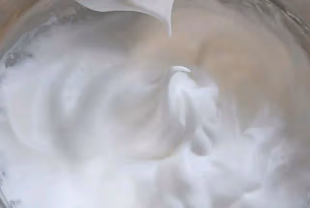 想吃水果盒子蛋糕不用買,教你在家做,香甜細膩,每一口都是享受