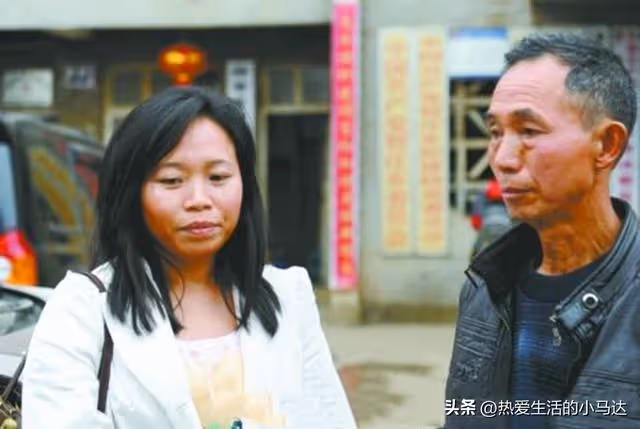給兒子帶娃5年花了25萬,意外看到兒媳的戶口本後,我就後悔了