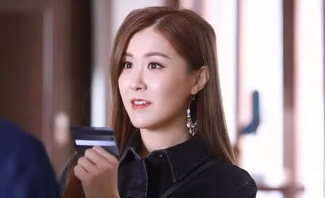 TVB知名女星再度獲高層力捧,重回劇集女主角,拍打戲大長腿搶鏡