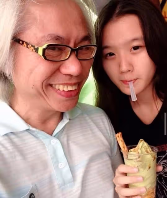 揭爺孫戀內幕！已故李坤城兒子曝27歲後母陰謀奪遺產，斥其是巨嬰