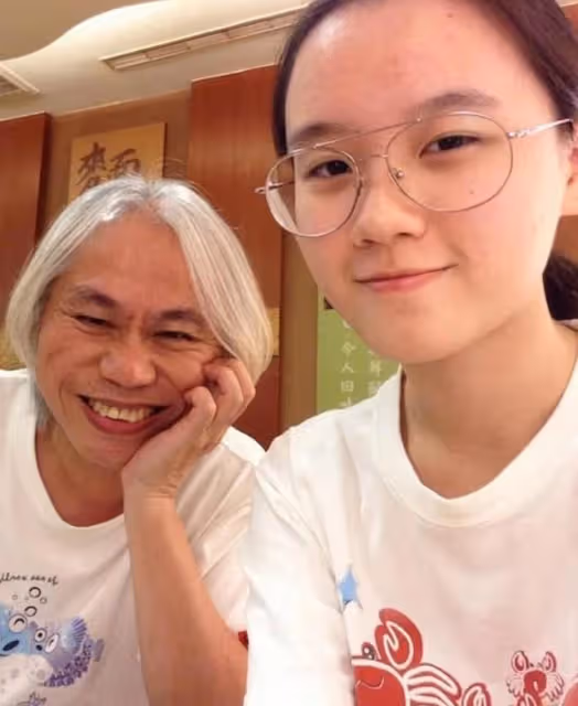 揭爺孫戀內幕!已故李坤城兒子曝27歲後母陰謀奪遺產,斥其是巨嬰
