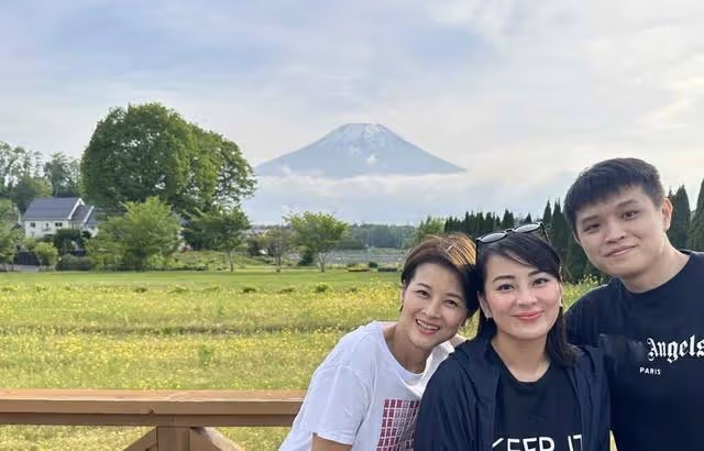 首屆亞姐冠軍曬與子女旅行照!與前夫離婚多年,曾多次遭到家暴