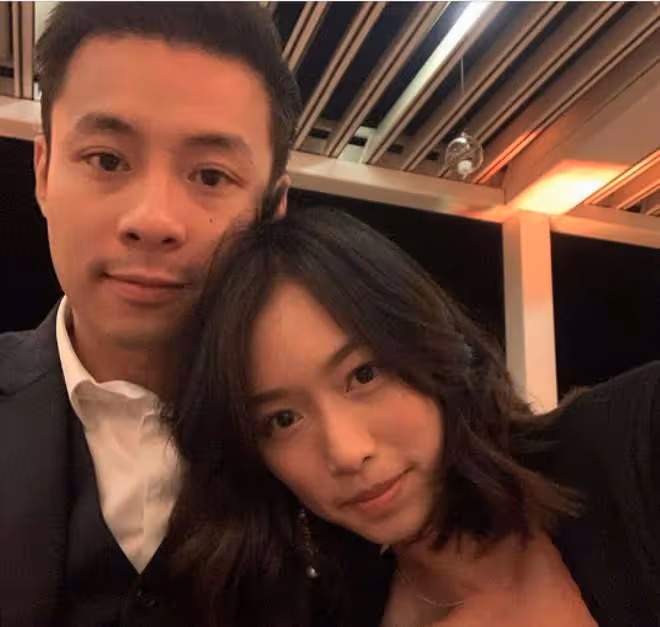 霍啟剛弟弟與泰國女友秀恩愛,女方身材苗條氣質好,被指神似甘比