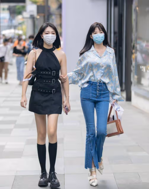 被這幾位街拍達人圈粉了，大膽嘗試潮流元素，讓你精緻到骨子裡
