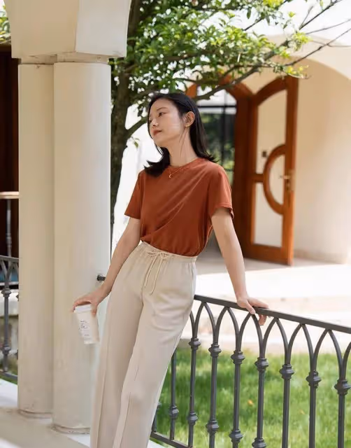 夏季這6款衣服說穿誰美!不信你看街拍搭配穿搭示範,高級又洋氣