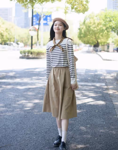 夏季這6款衣服說穿誰美！不信你看街拍搭配穿搭示範，高級又洋氣