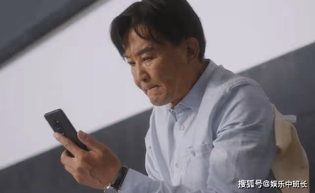 《後浪》不忘前任?白月光的殺傷力,為夫倒貼30年的靈蘭也不得不服
