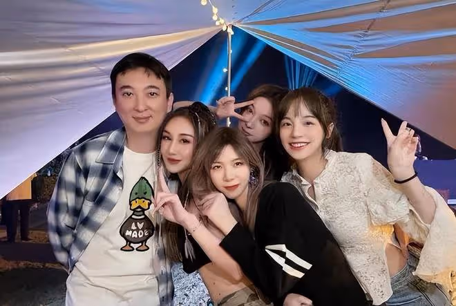 王思聰酒吧拽女生頭髮,更多惡劣行徑曝光,這一次他被扒的底朝天