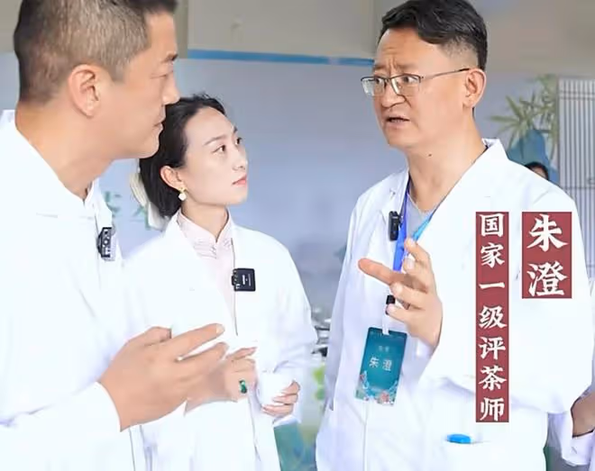 李亞鵬:鬥茶大賽拿到前三個金獎被懷疑有內幕,商家聯合起來抵制