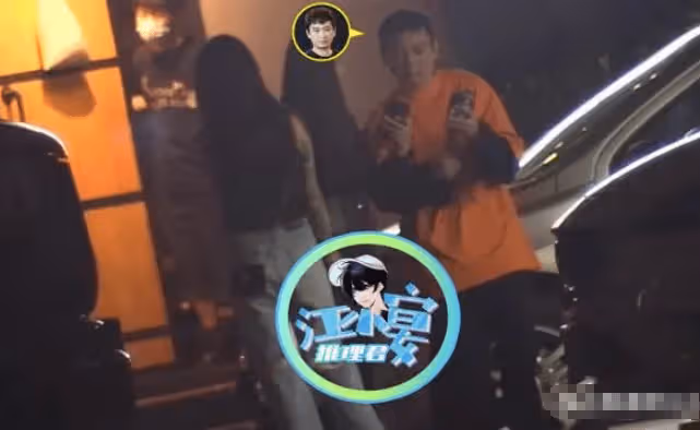 王思聰百子灣玩「狼人殺」,與紋身女吞雲吐霧,同住4000一晚酒店