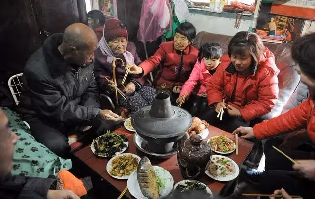 我車禍住院,弟弟妹妹都不來看望我,參加外甥的婚禮後懂了