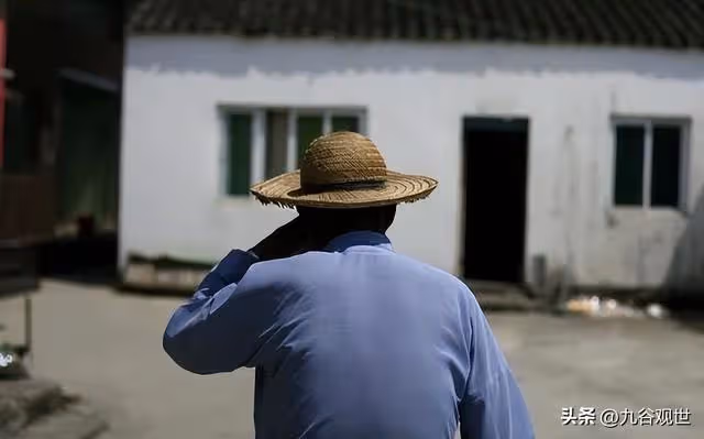 繼父來我家26年,一輩子省吃儉用,在我結婚時給60萬,感動全村人