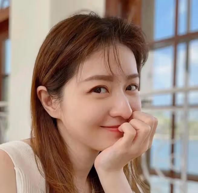 想為富商丈夫生四胎!38歲TVB前知名甜美女星逆生長,皮膚像剝了殼的雞蛋