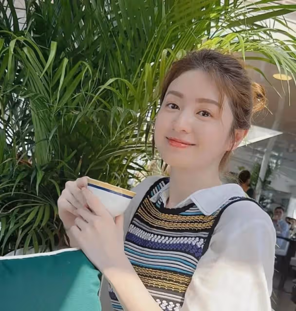 想為富商丈夫生四胎!38歲TVB前知名甜美女星逆生長,皮膚像剝了殼的雞蛋