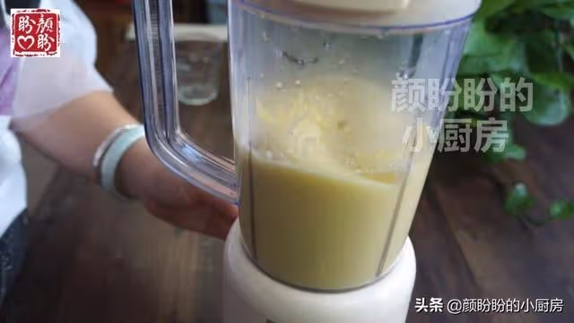 古早綠豆酥,外皮酥脆,內餡軟綿香甜,做法也很簡單!