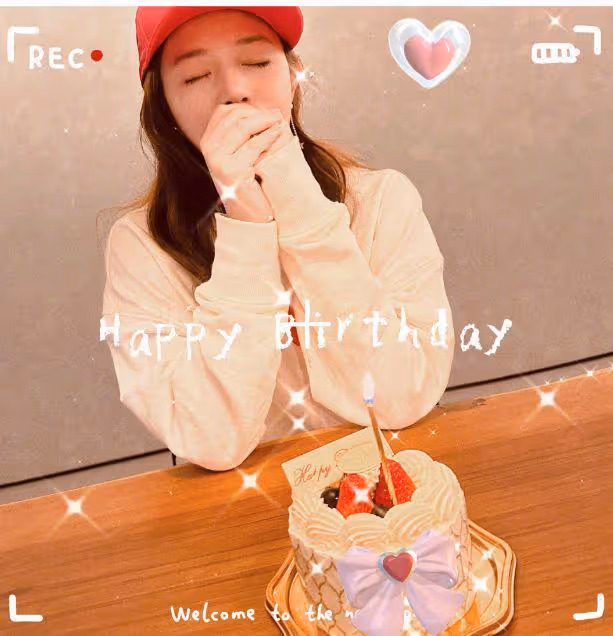 陳曉為老婆辦生日會，一家三口罕見同框，場面浪漫宛如求婚現場