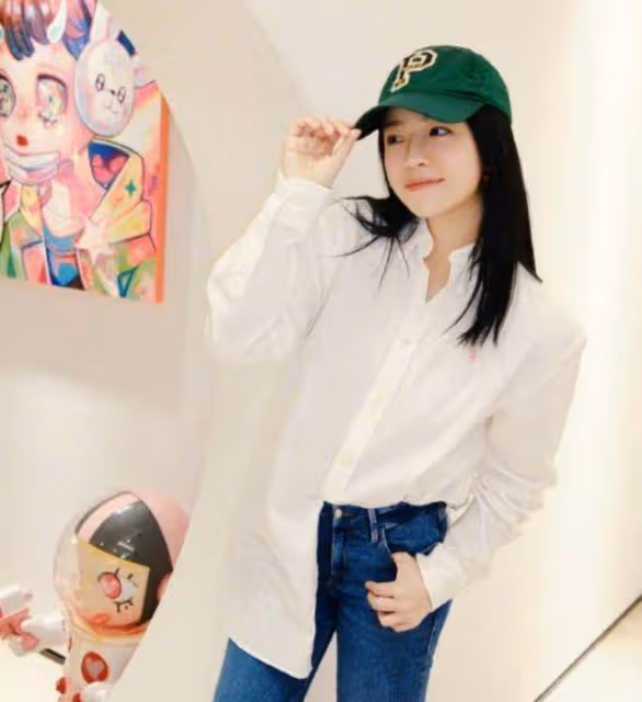 陳曉為老婆辦生日會，一家三口罕見同框，場面浪漫宛如求婚現場
