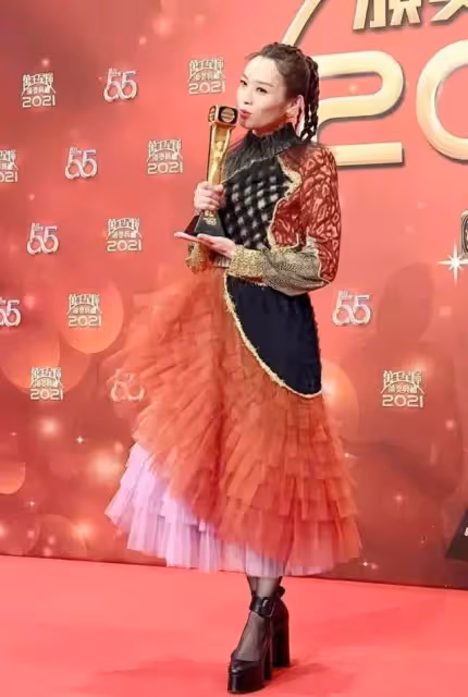 TVB視後感慨有線結束30年營業,憶初入行闖北京當主持入行