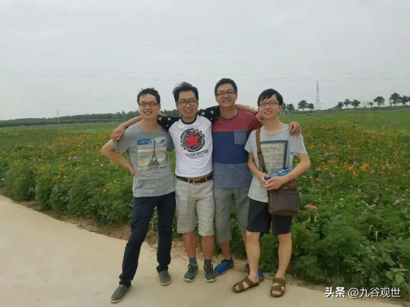 老同學落難！我收留他「包吃住4個月」走時卻一聲不吭　6年後我結婚「他的賀禮」令我淚流不止