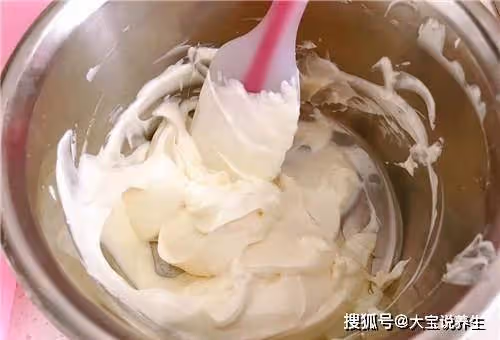 復刻網紅美食:1把紫米1塊奶酪,一煮一拌Q甜香糯,早上吃完美~