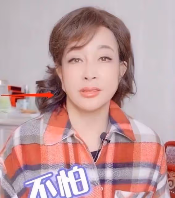臉像鞋拔子，下巴能犁地？中老年女明星整容後遺症有多可怕？
